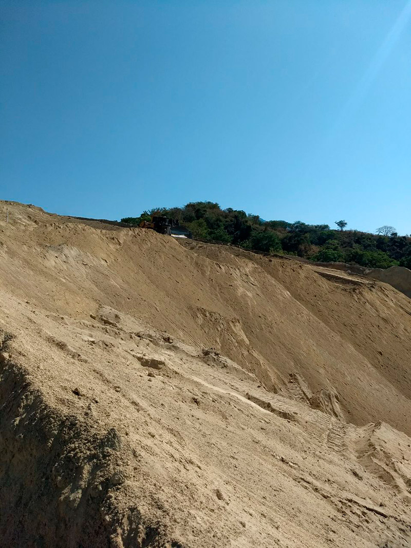 Proyecto de movimiento de tierras: Plataformas para construcción de planta de pastas en la presa de jales